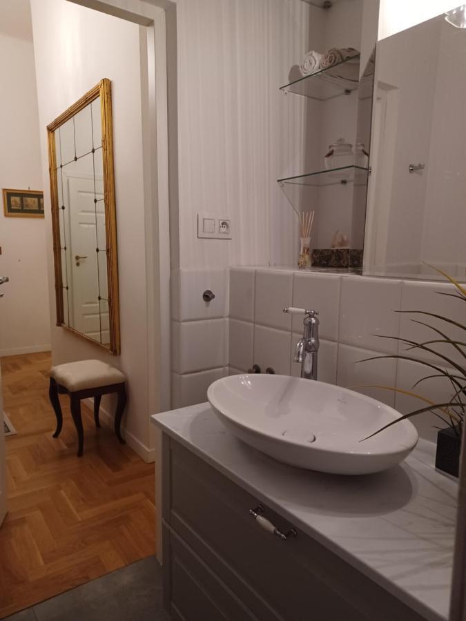 Luxury Living Kopernik Apartamento Varsóvia Exterior foto